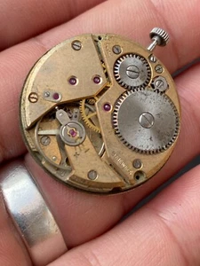 vintage movement 17 jewels unitas cal 6460 for parts - Picture 1 of 3