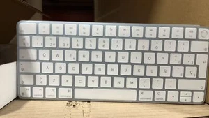Teclado Magic Original Apple con Touch ID Español Bluetooth, MK293LL/A A2449 - Imagen 1 de 8