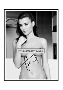 Cote De Pablo, Autographed Cotton Canvas Image (L/E/Print no12) - Picture 1 of 1