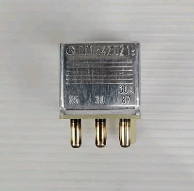 ОРИГИНАЛЬНОЕ РЕЛЕ MERCEDES BENZ 001 542 02 19 (0015420219)  - Изображение 1 из 3