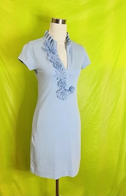 Vestido Lilly Pulitzer tamanho XS azul floral enfeite babado gola V bainha - Imagem 1 de 4