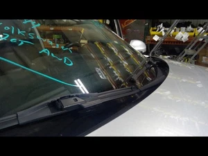 2009-2017 TIGUAN Right Wiper Arm 1633009 - Picture 1 of 12