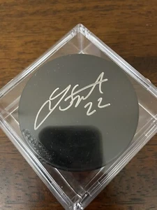 Lee Stempniak #22 Autographed Pittsburgh Penguins NHL Puck W Case Blues Leafs - Picture 1 of 3