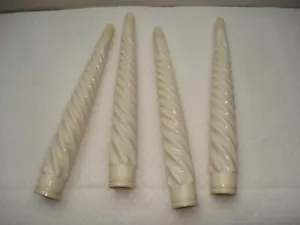 4 Fausses Bougies Fourreaux Anciennes en Verre Opalin - Foto 1 di 10