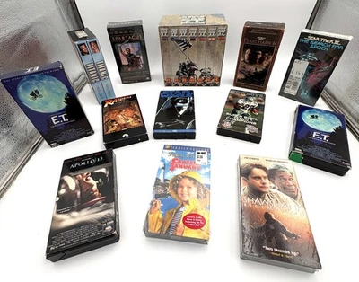 VTG VHS Movies ET Titanic Star Wars Apollo 13 Pearl Harbor + More Lot Of 21 Foto 1 de 4