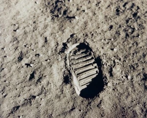Astronaut Buzz Aldrin's bootprint Moonwalk EVAs Apollo 11 12X12 PHOTOGRAPH - Picture 1 of 1