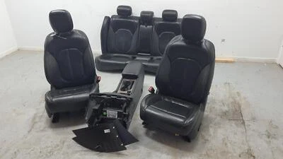 2015-2017 Chrysler 200 Black Leather Front & Rear Bucket Seats w/Console - Изображение 1 из 4