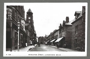 Vintage RP postcard Middleton Street, Llandrindod Wells, Wales. pmk 1917 - Picture 1 of 2