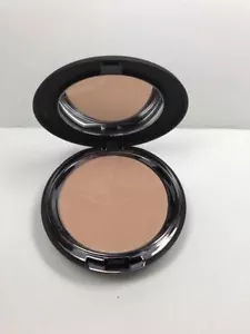 it Cosmetics Celebration Foundation MEDIUM - volle Größe 9g - BESCHÄDIGT LESEN DET. - Bild 1 von 4