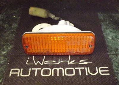 84-85 OEM Honda Prelude SB0 BA front driver side turn signal blinker light L V2 - Image 1 of 4