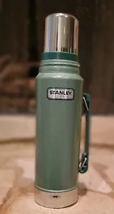 Aladdin Stanley VTG 1984 Green Vacuum Bottle Thermos A-944DH Quart Made in USA - Picture 1 of 6