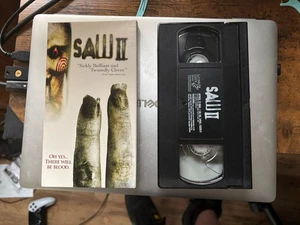 SAW II (2005) VHS Tape Splatter Horror Movie Slasher Film Lions Gate Home Video - Imagen 1 de 11