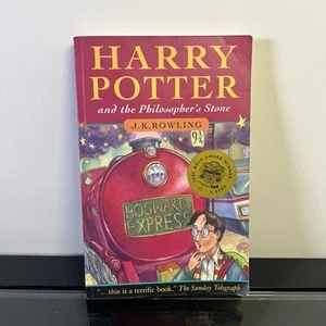 Harry Potter & The Philosophers Stone Bloomsbury 30th Print Softback - Picture 1 of 8