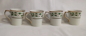 4er Set Royal Limited Holly Holiday Porzellan Tassen/Becher Weihnachten - Bild 1 von 9