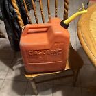 Chilton 6 Gallon Red Plastic Vented Gas Can Vintage Pre Ban P60  Clean