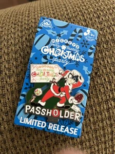 Disney 2019 Mickey's Very Merry Christmas Party Passholder Goofy LR Pin - Bild 1 von 1