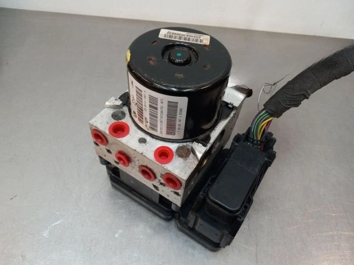 2012-2014 Jeep Wrangler ABS Anti-Lock Brake Pump Assembly with  warranty - Image 1 of 4