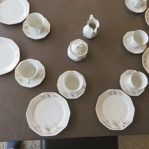 Kaffeeservice Winterling Marktlt. 6 Pers. 20 teilig Goldblumen + Goldrand NEU - Bild 1 von 12
