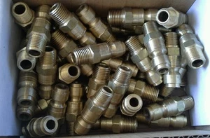 (5) Tru-Flate-Shape Solid Brass Hose Coupling Plug 1/4" NPT Male, 3/8" Coupling - Picture 1 of 3