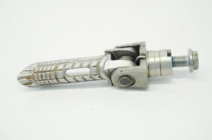 Suzuki GSXR GSX-R 600 750 2006 2007 K6 K7 Fußrastenauflage vorne rechts - Bild 1 von 6