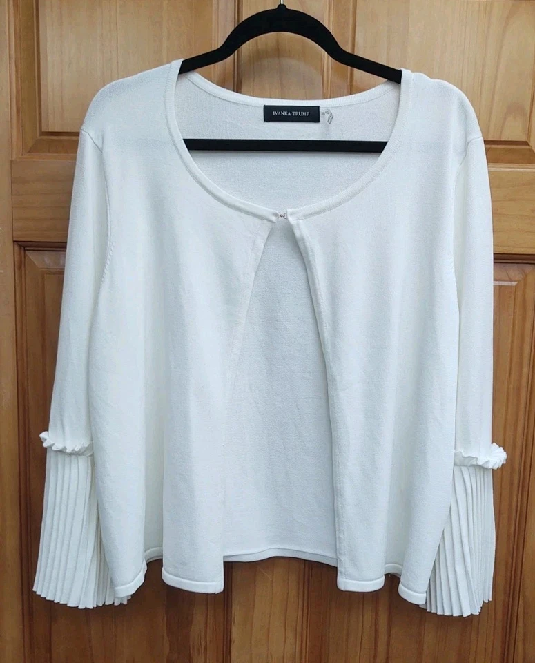 Chaqueta Cárdigan Ivanka Trump Talla XL/TG Mangas Largas con Detalle de Volantes Plisados Foto 1 de 4