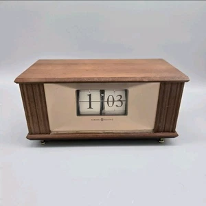 VINTAGE FLIP CLOCK GENERAL ELECTRIC MODEL 8113 MCM WOOD CASE TESTED WORKS WELL - Picture 1 of 5