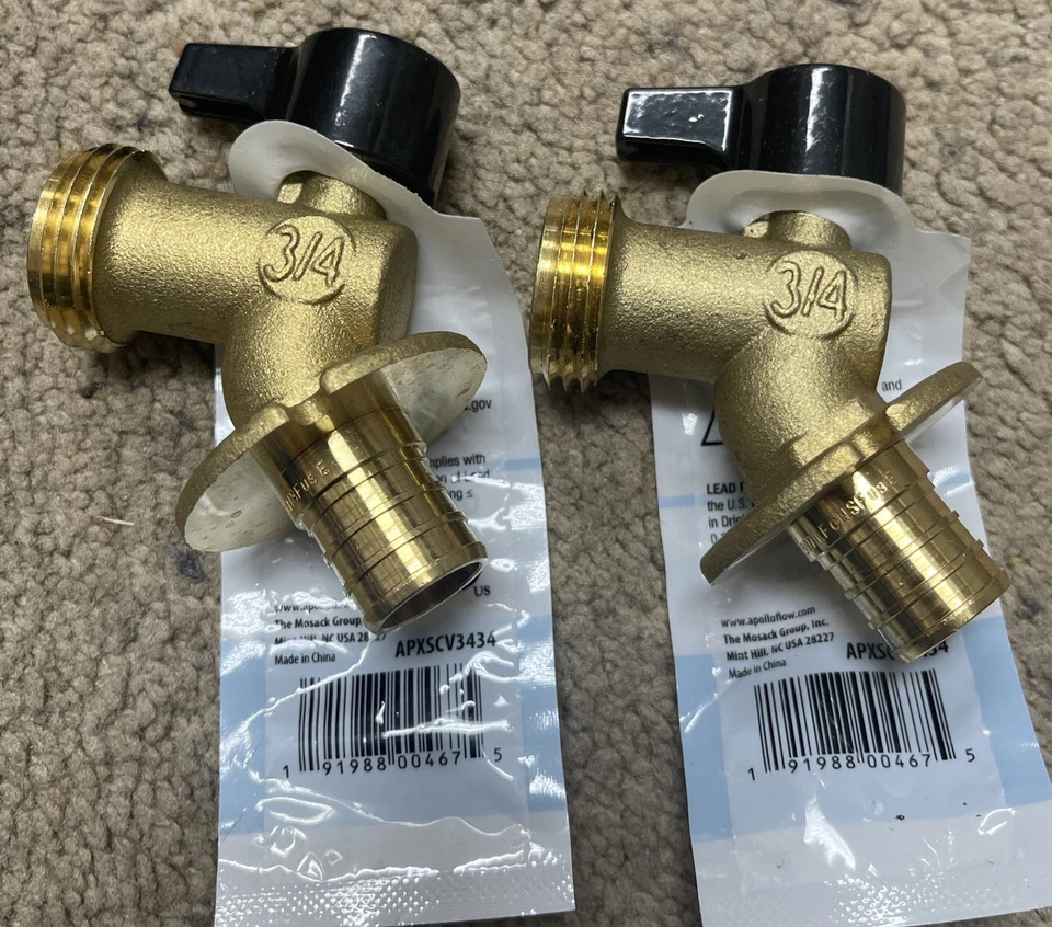 Apollo 3/4 in. Brass PEX-B Barb x 3/4 in. Garden Hose Thread, Brass ( 2pk ) - Image 1 of 2