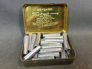 Lot anciennes chevilles métalliques BOL vintage quincaillerie années 1950 - Foto 1 di 7