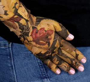 FOREST CAMO Graduated Compression Glove by LYMPHEDIVAS, ANY SIZE & LEVEL, New - Picture 1 of 4