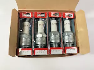 Vintage Box of 8 Still New Champion RJ-12Y Spark Plugs Autopar Chrysler Canada - Picture 1 of 5