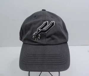 Baseballmütze Kappe San Antonio Spurs nicht verstellbar Größe Medium Hartholz Klassiker - Bild 1 von 11