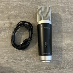 M-AUDIO PRODUCER MICROPHONE WITH CABLE : LIGHT WEAR AND TEAR - Picture 1 of 5