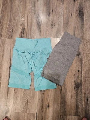 Conjunto de dos pantalones cortos de motociclista para mujer hasta la rodilla, talla XL Foto 1 de 3