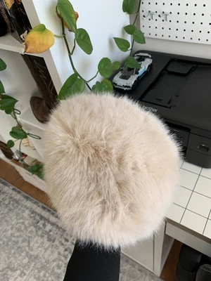 Sombrero de zorro ruso de piel de bubushka Foto 1 de 4