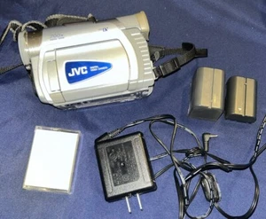 JVC 700X GR-D30U MiniDV Digital Video Camera ( Only For Parts ) - Picture 1 of 8