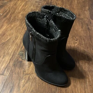 JustFab Carlina Womens Size 7.5 Sweater Cuff Block Heel Bootie Black - Picture 1 of 7