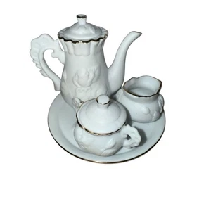 Vintage Miniatur Floral Weiß Teeservice 6-teilig Porzellan Biskuit Goldrand - Bild 1 von 8