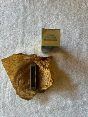 NOS Ford C3VY-4789-A 1961-69 Lincoln Continental Yoke  Bearing - Image 1 of 4