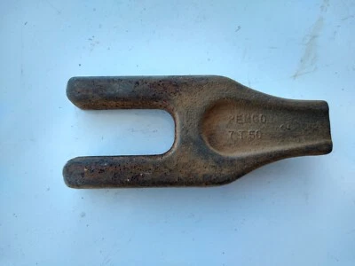 Pengo 7T50 Dirt Auger Trencher Tooth - Image 1 of 3