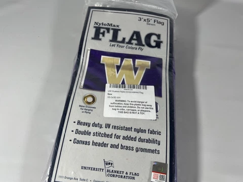University of Washington Embroidered and Appliqued Nylon Flag 3’x5’ Nylon Cover