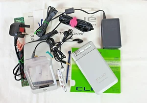 PDA portable Sony CLIE - Fabriqué au Japon (PEG-NR70V/U) - Photo 1 sur 21