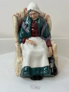 Royal Doulton figure Forty Winks HN1974 Hand Painted Figurine Excellent Cond. - Picture 1 of 13