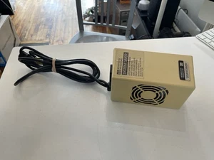 Ventola di raffreddamento Kensington System Saver + protezione da sovratensioni per Apple II - testata - Foto 1 di 6