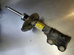 OEM BUICK ENCORE AWD 1.4 13 14 15 16 17 18 19 FRONT RIGHT RH STRUT SHOCK 12K 5A - Picture 1 of 8