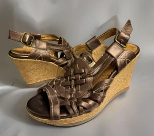 Sandali donna CLARKS INDIGO bronzo metallizzato tessuto pelle sughero zeppa tacco 7M - Foto 1 di 6