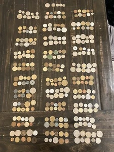 300 Different World Coins Lot - Picture 1 of 3