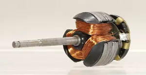 Anclaje de motor Gützold 3-3 M-10/16 escala H0 HSL23 - Imagen 1 de 2