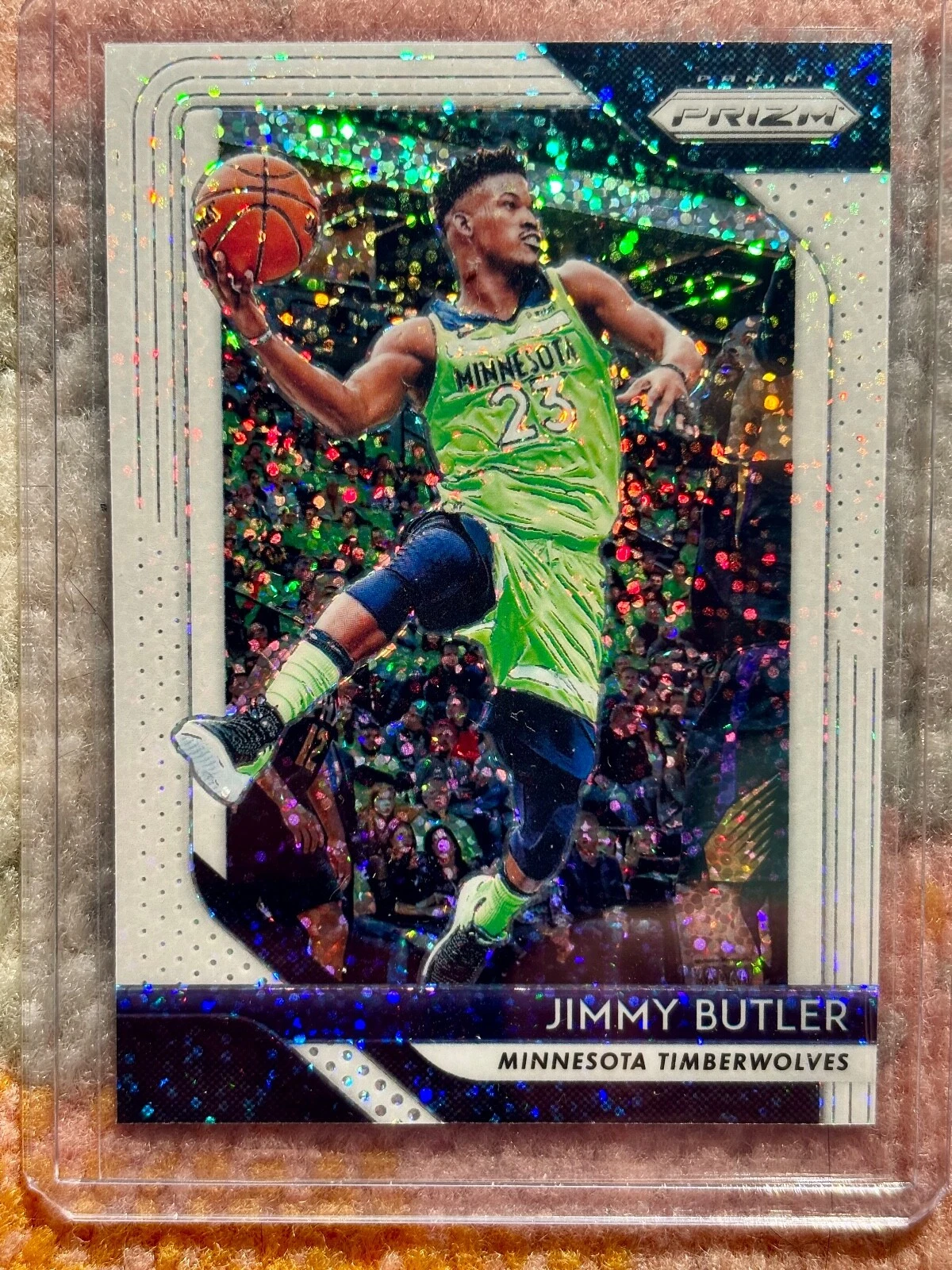 2018-19 Panini Prizm White Sparkle Prizm Jimmy Butler #67 SSP