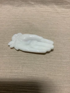 Milk Glass Hand Shaped Ring Holder Trinket Dish by AVON - Vintage - Picture 1 of 4