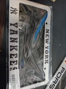 Brand New MLB New York Yankees Premium Chrome Metal Auto License Plate Frame - Picture 1 of 1